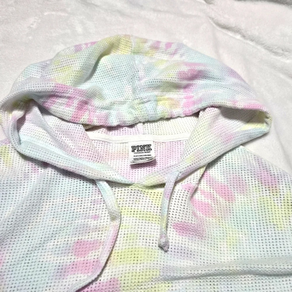 Pink by Victoria's Secret Cropped Cotton Mesh Tie-Dye Beach Cover Up, EUC! - Picture 5 of 10